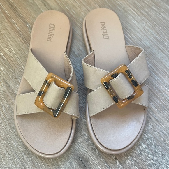 OluKai Shoes - OluKai La‘i Slide Sandals Beige Women’s Size 6